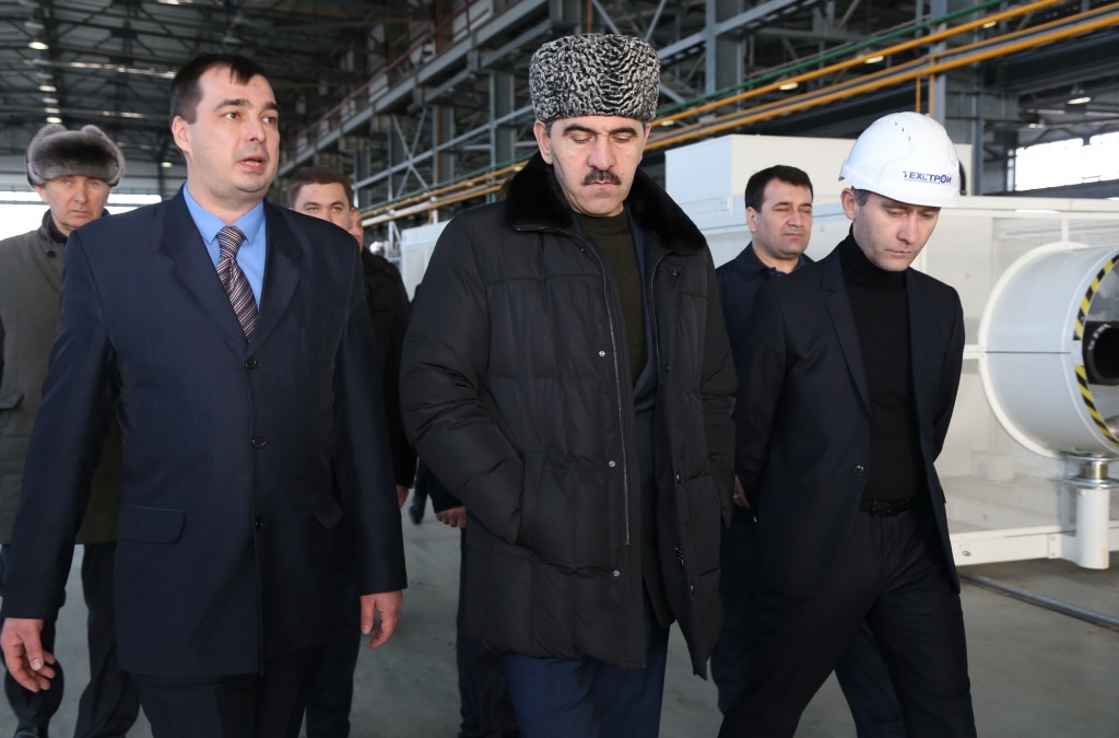 Глава Ингушетии побывал на предприятиях и стройплощадках Карабулака