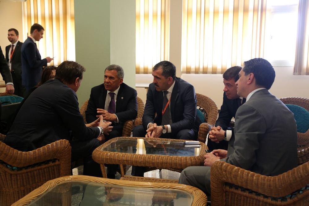 Юнус-Бек Евкуров в составе российской делегации принял участие во встрече с министром промышленности, торговли, малых и средних предприятий Египта Муниром Фахри Абденнуром