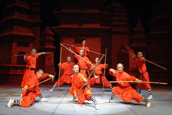 Выступление мастеров боевых искусств из монастыря Шао-Линь на турнире М1 Challenge «Битва в горах»