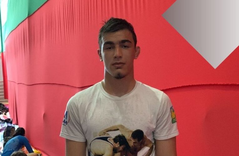 Али Цокаев стал серебряным призером Всероссийских соревнований по вольной борьбе
