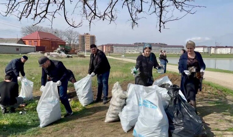 Более 90 мешков мусора собрали участника субботника в самом молодом городе Ингушетии
