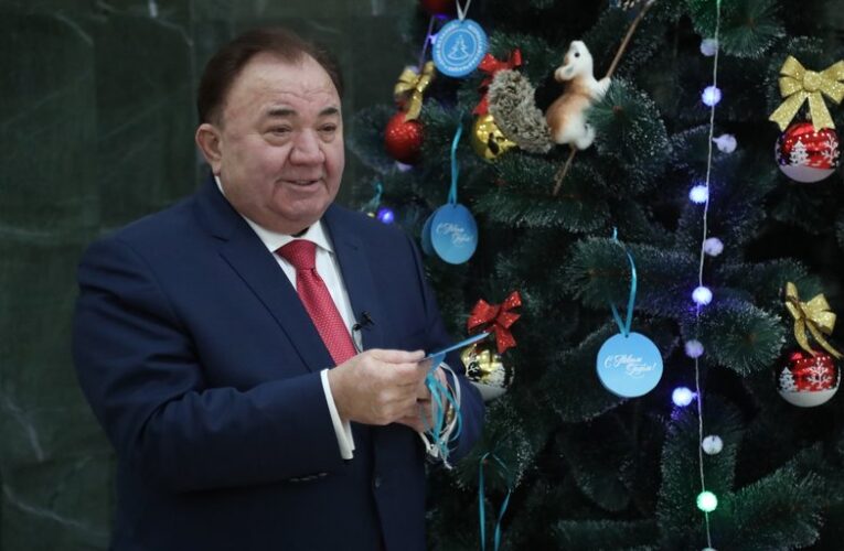 Глава Ингушетии дал старт акции «Ёлка желаний» в регионе
