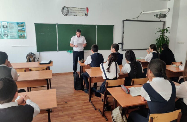 Госавтоинспекторы Ингушетии провели в школах «Минутки безопасности»