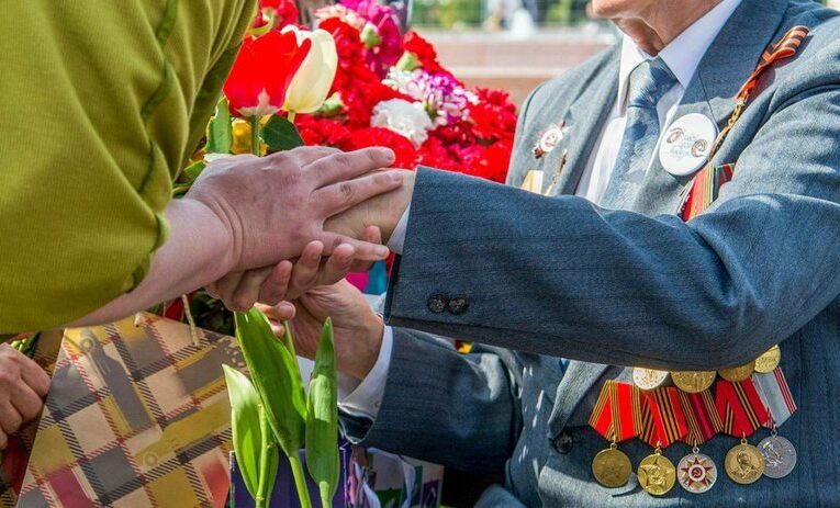 «Единая Россия» и «Волонтеры Победы» поздравят ветеранов с 9 мая