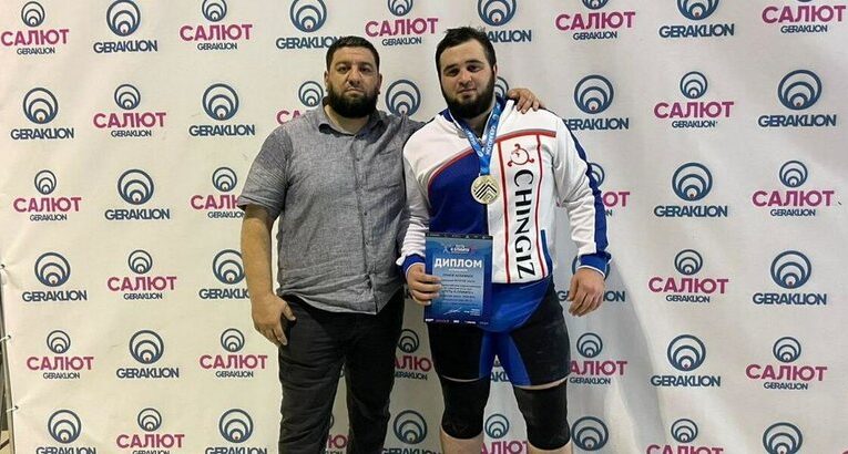 Ингушский тяжелоатлет Азраил Плиев стал вторым на всероссийском турнире «Путь к Олимпу»