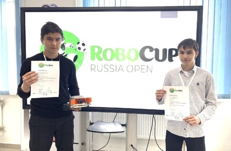 Кванторианцы из Ингушетии попали в финал чемпионата по робототехнике в Томске