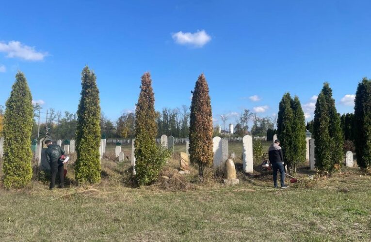 На Мемориале жертв конфликта осени 1992 года в Ингушетии прошел субботник