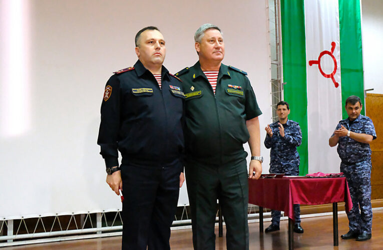 Начальнику управления Росгвардии по Ингушетии вручили погоны генерал-майора полиции