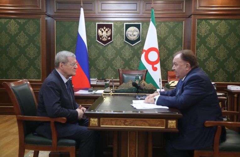 Чайка и Калиматов обсудили на встрече в Магасе вопросы частичной мобилизации